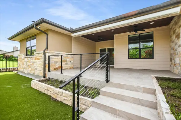 416 Hi Cir W #B, Horseshoe Bay, TX 78657
