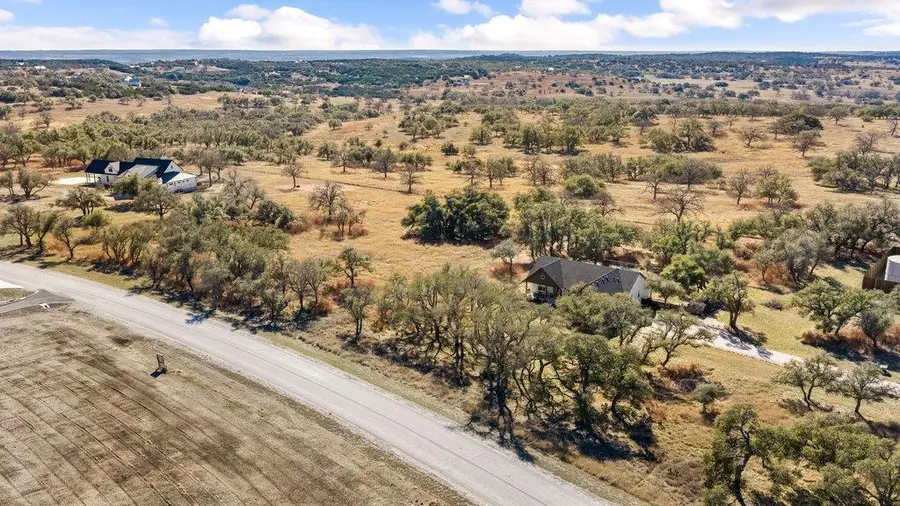 990 Axis Cir, Fredericksburg, TX 78624 - #2