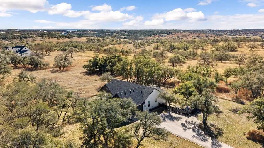 990 Axis Cir, Fredericksburg, TX 78624 - #3