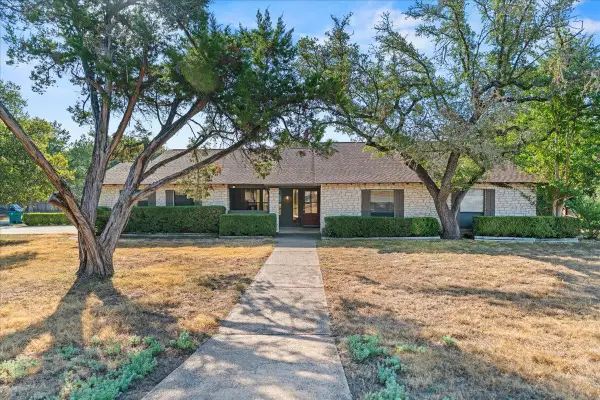 21 Shady Grove Ln, Wimberley, TX 78676