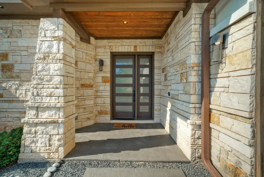 106 Bisset Ct, Austin, TX 78738 - Image #3