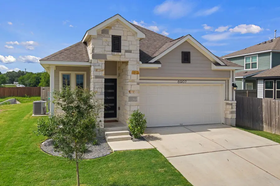 6907 Short Run Ln, Buda, TX 78610 - #2