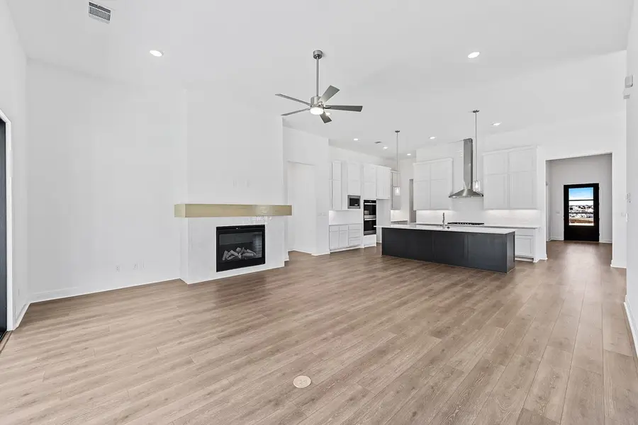 116 Uphill Dr, Liberty Hill, TX 78642 - Image #2