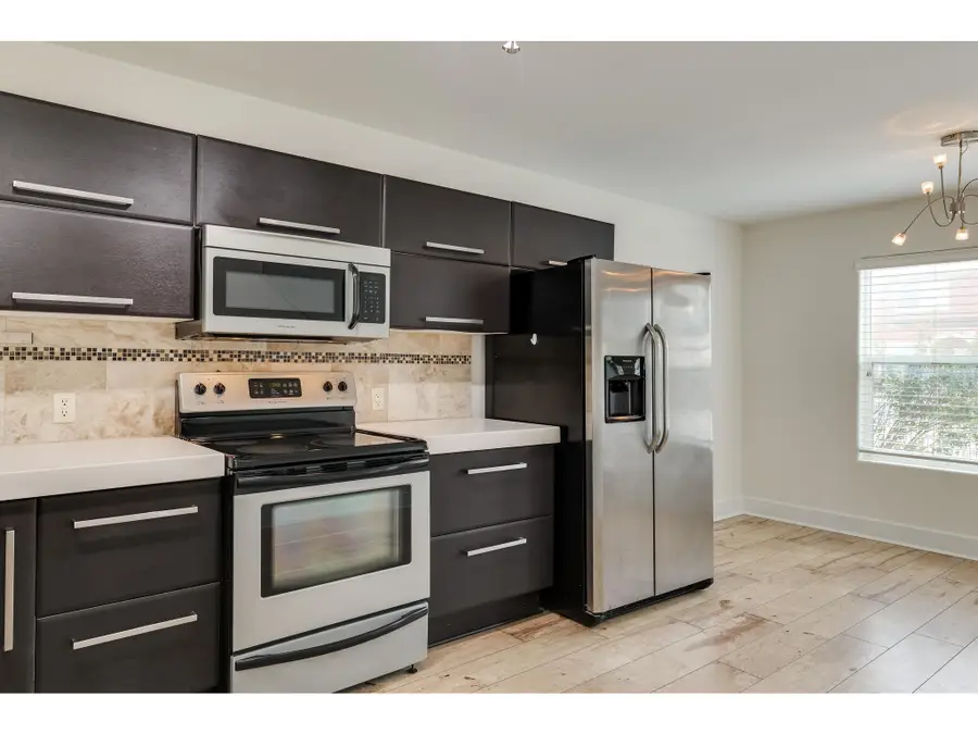 1101 Grove Blvd #102, Austin, TX 78741 - Image #2