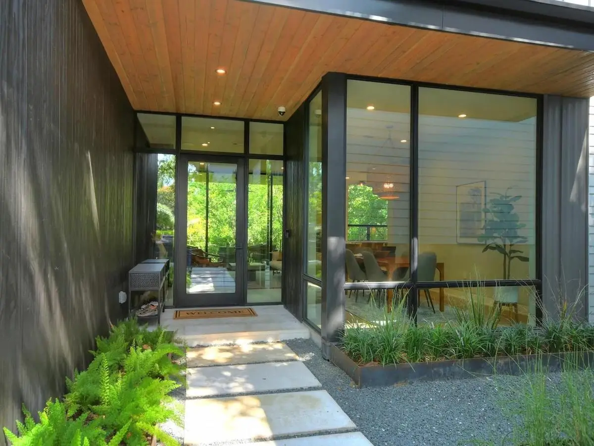 700 Jessie St, Austin, TX 78704 - #1