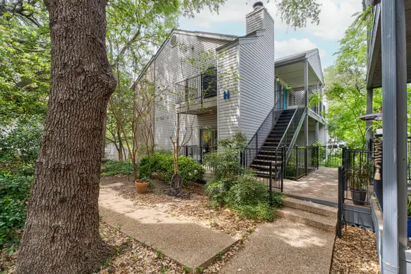 802 S 1st St #115, Austin, TX 78704