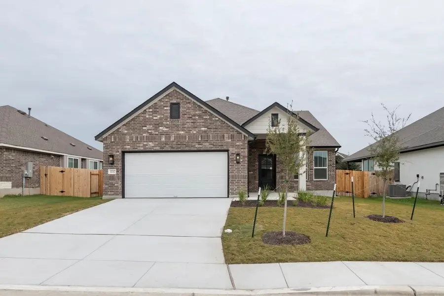 3717 Pin Oak Hills, Seguin, TX 78155 - Image #3