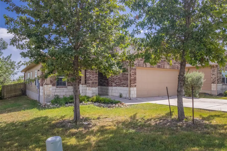 7225 Ranchito Dr, Austin, TX 78744 - #2