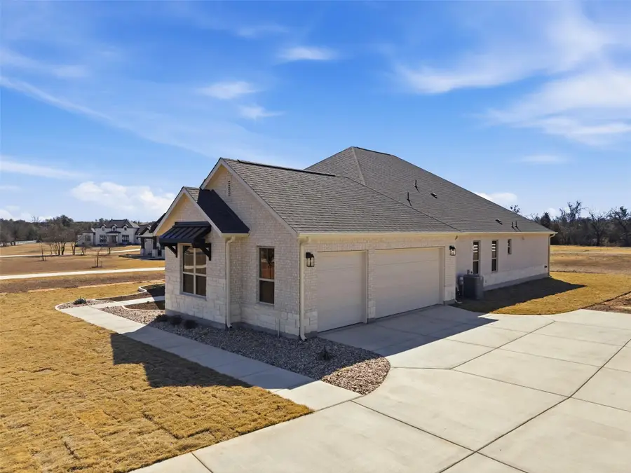 145 Twin Creekview Ln, Georgetown, TX 78626 - Image #2