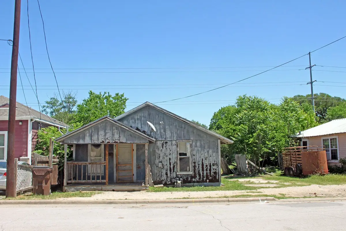 730 Chihuahua St, Lockhart, TX 78644 - Image #1
