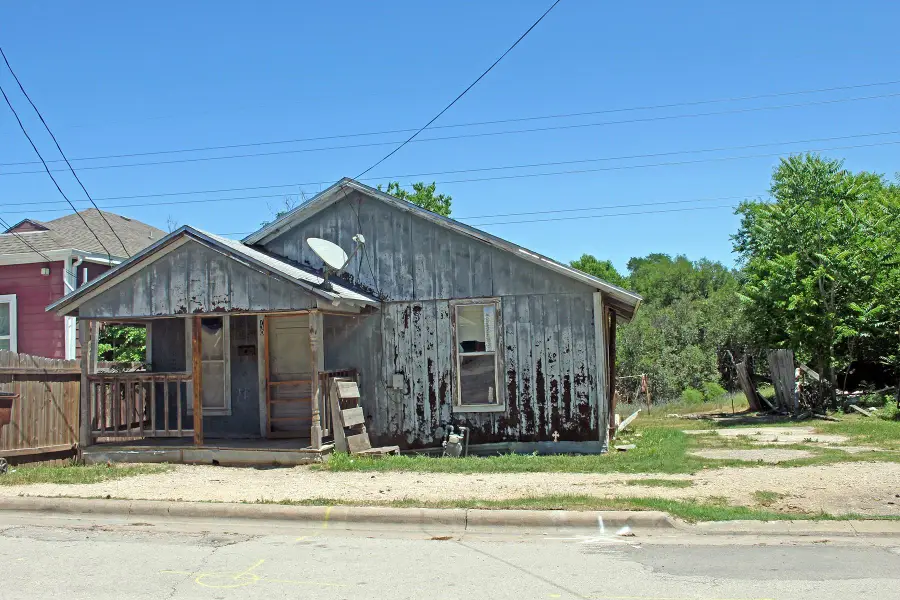 730 Chihuahua St, Lockhart, TX 78644 - Image #2