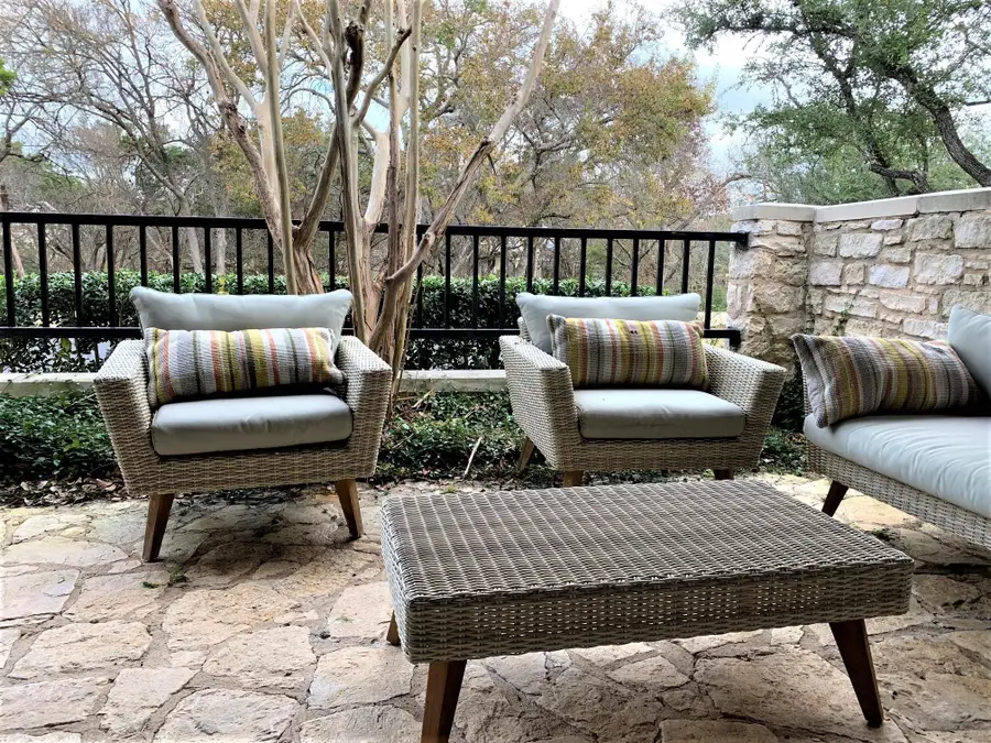 105 Birdie Dr, The Hills, TX 78738 - #3