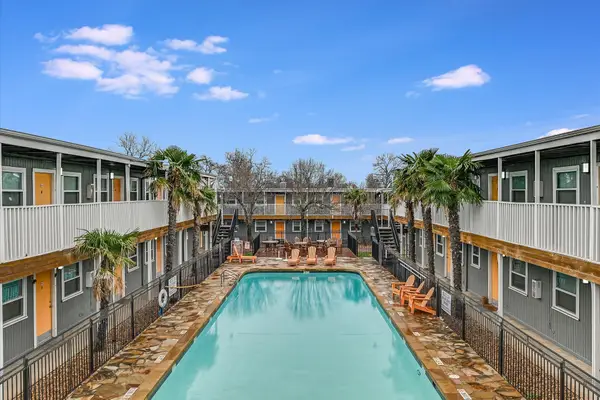 2401 Manor Rd #120, Austin, TX 78722