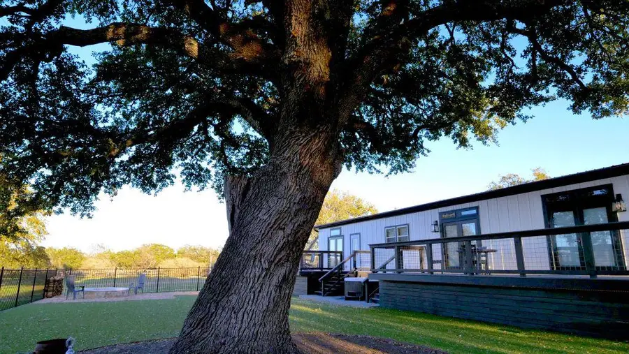 1115 County Road 414, Spicewood, TX 78669 - Image #3