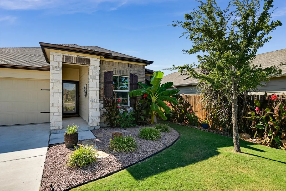 104 Granville Ct, Jarrell, TX 76537 - #1