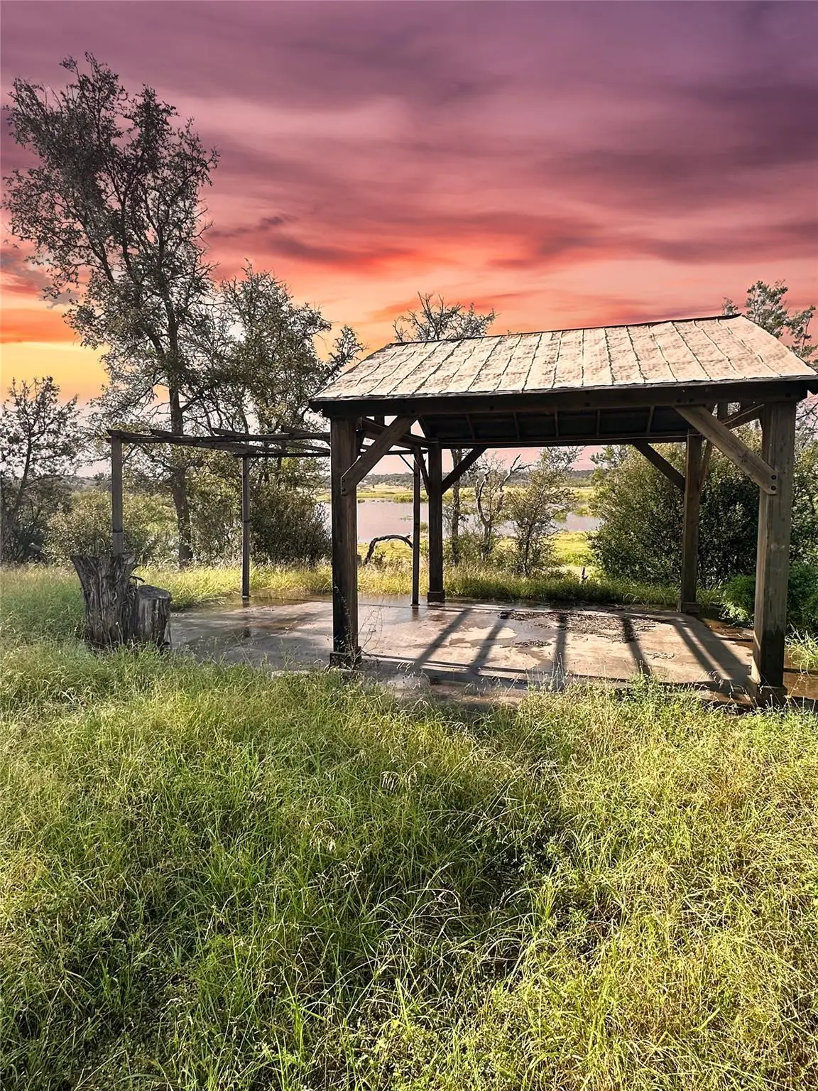 29 Chimney Cove Dr, Marble Falls, TX 78654 - #1