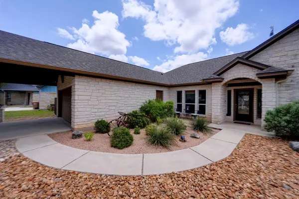 75 Sprucewood Dr, Wimberley, TX 78676