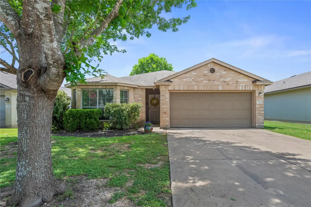 303 Liberty St, Hutto, TX 78634 - #1