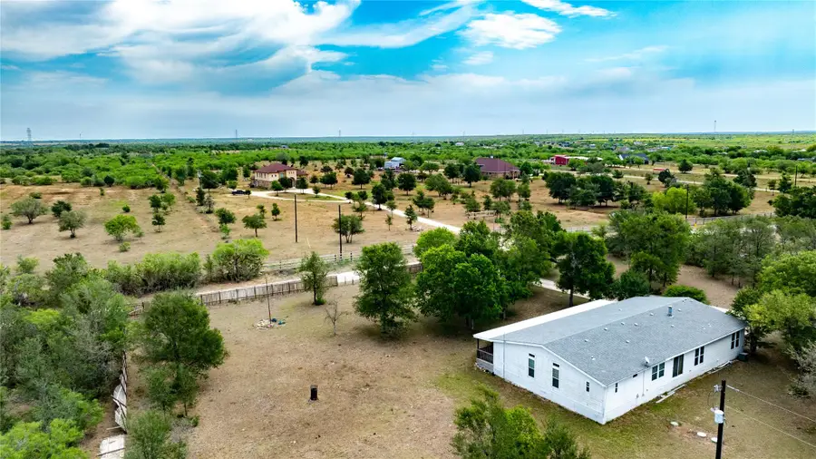 1400 Seminole Trl, Dale, TX 78616 - Image #3