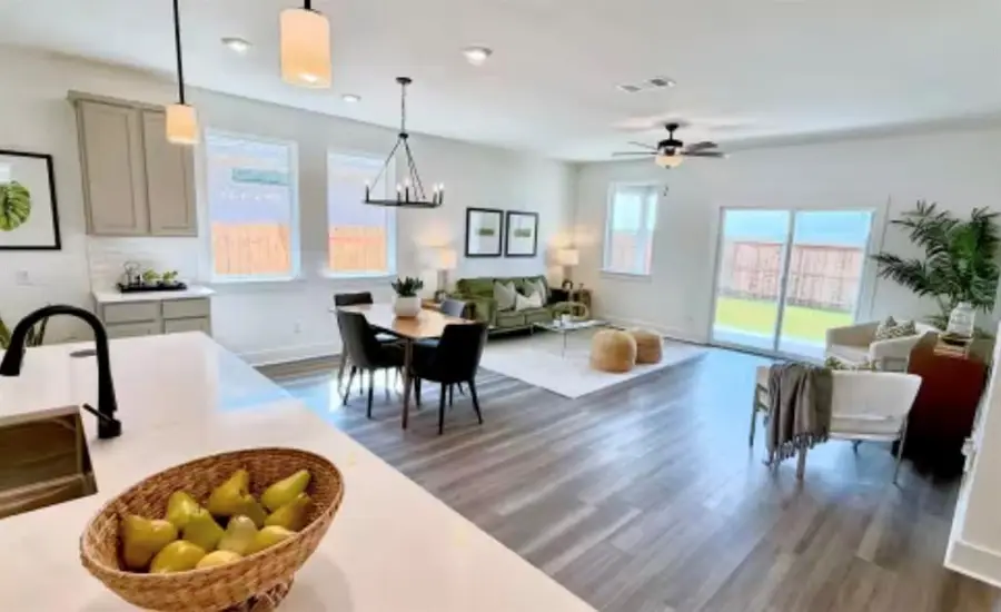 131 Sincere Dr, Kyle, TX 78640 - #3