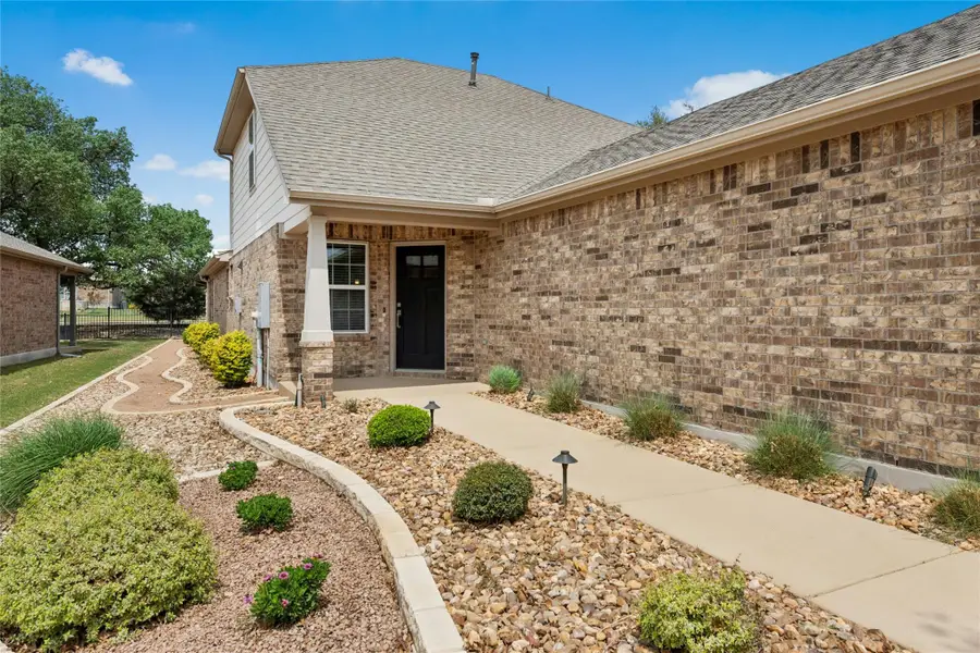 407 Fannin Ct, Georgetown, TX 78633 - #2