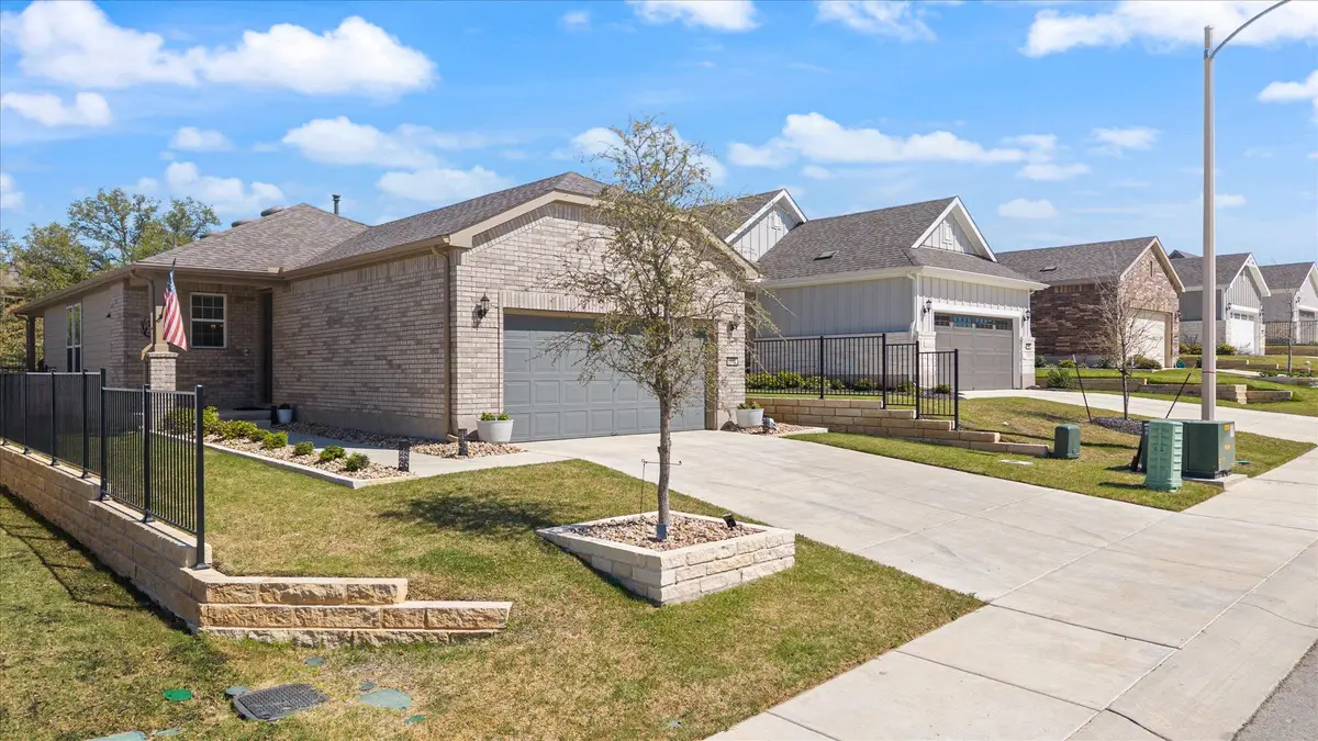 112 Clay Hill St, Georgetown, TX 78633 - #1