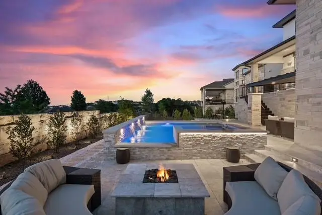 402 San Donato Dr, Austin, TX 78738 - #3