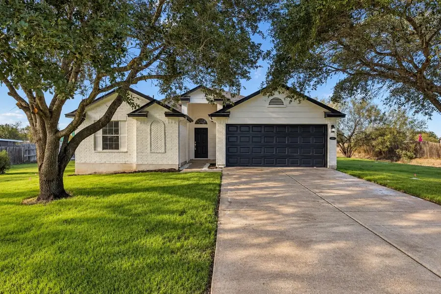 223 Martin Crossing Dr, Cedar Creek, TX 78612 - #2