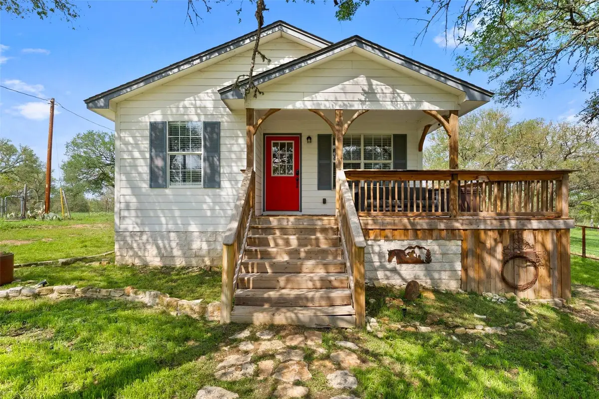 274 Old Austin Trl, Elgin, TX 78621 - #1