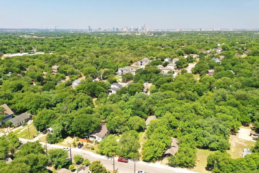 1132 Eleanor St, Austin, TX 78721 - Image #2