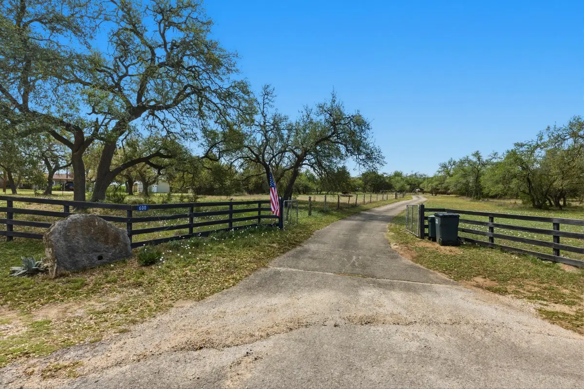 600 Misti Ln, Driftwood, TX 78619 - #1