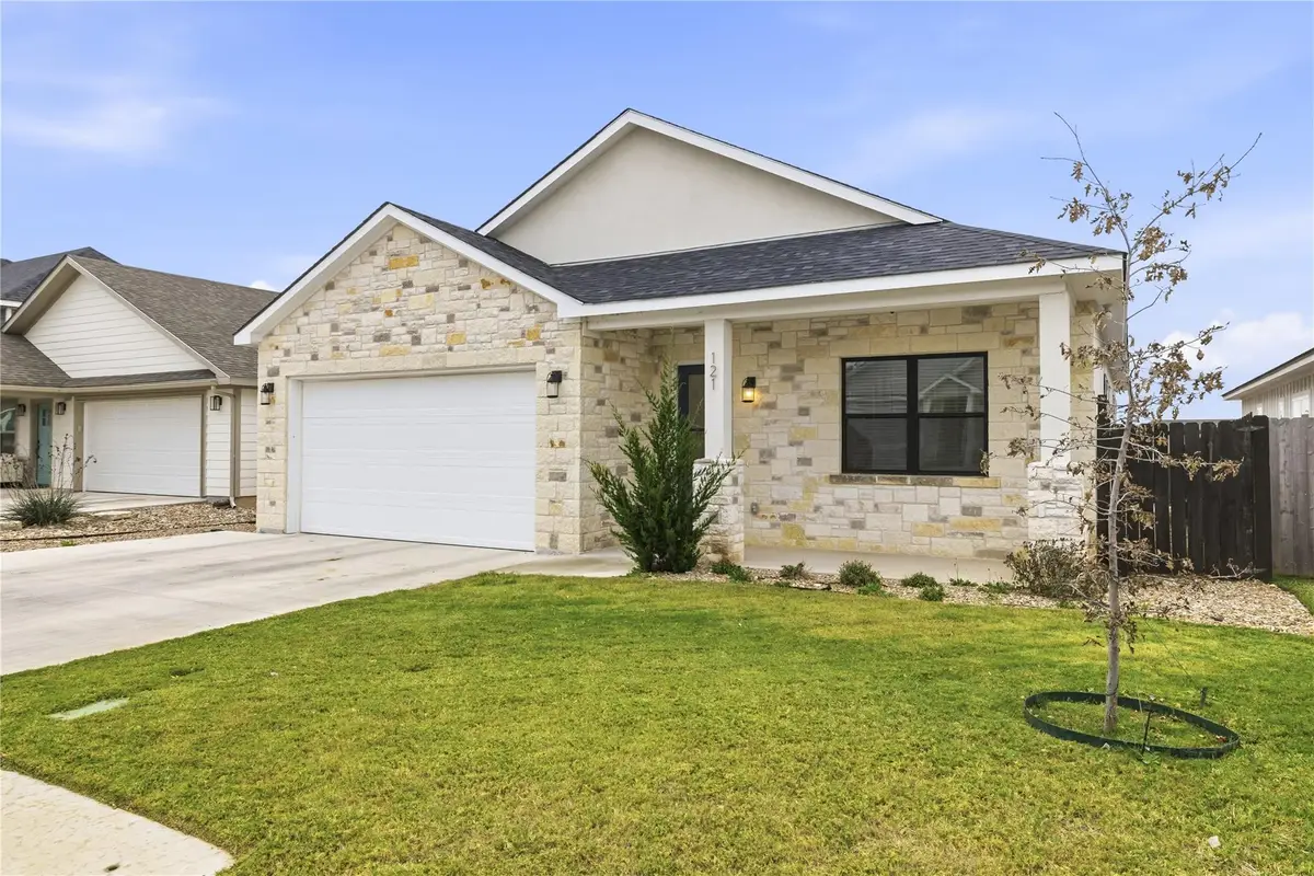 121 Feather Way, Fredericksburg, TX 78624 - Image #1