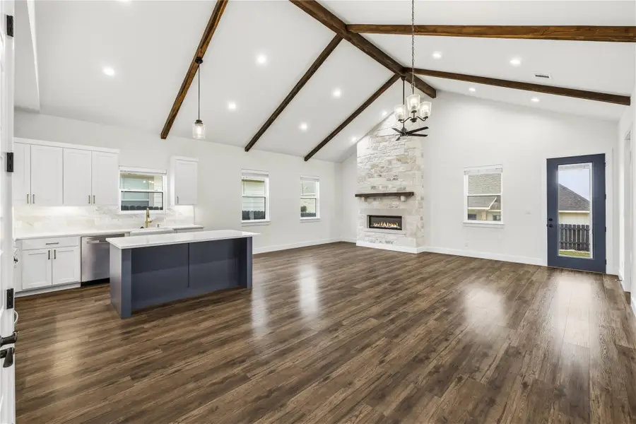 121 Feather Way, Fredericksburg, TX 78624 - Image #3