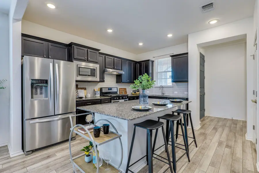 911 Saratoga Ln, Georgetown, TX 78633 - #3