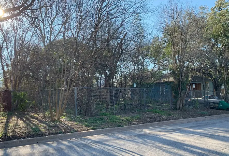 4419 Garnett St, Austin, TX 78745 - Image #2