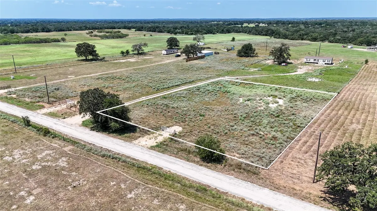 8200 Old Colony Line Rd, Dale, TX 78616 - #1