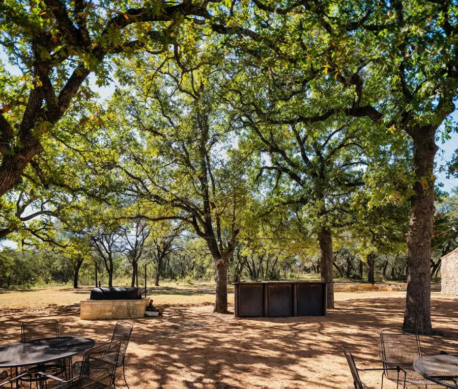 25711 Hamilton Pool Rd, Round Mountain, TX 78663 - Image #3