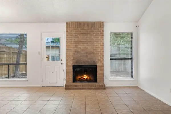 11435 Ptarmigan Dr, Austin, TX 78758