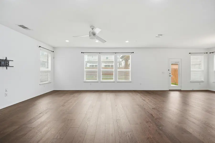 525 Ayinger Ln, Austin, TX 78728 - #3