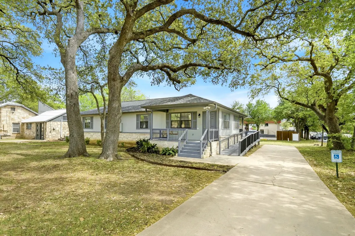 403 W Anderson Ave, Round Rock, TX 78664 - #1