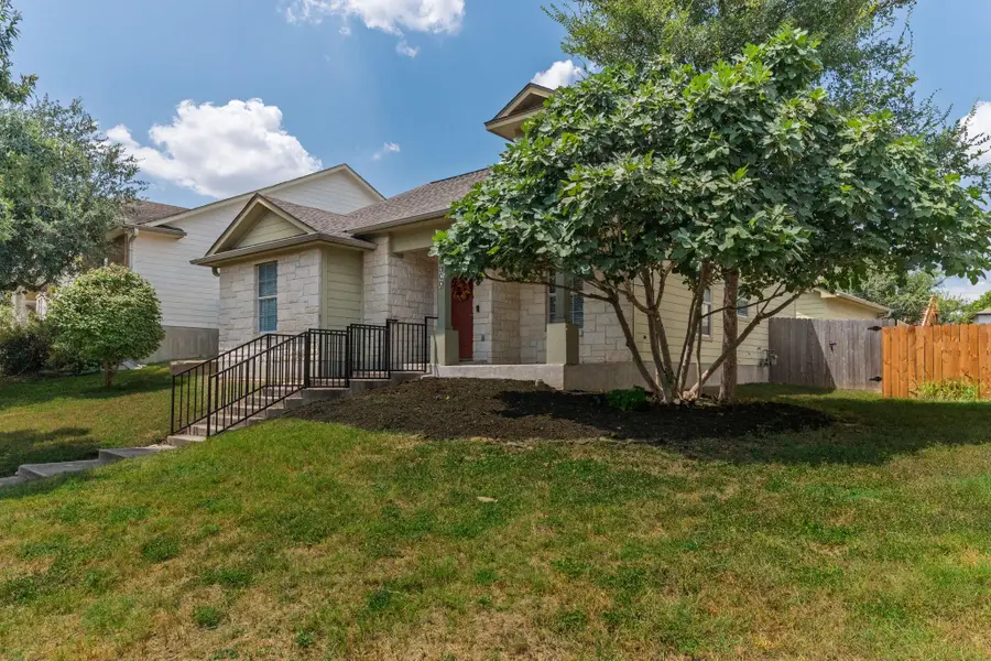 5900 Pinon Vista Dr, Austin, TX 78724 - #2