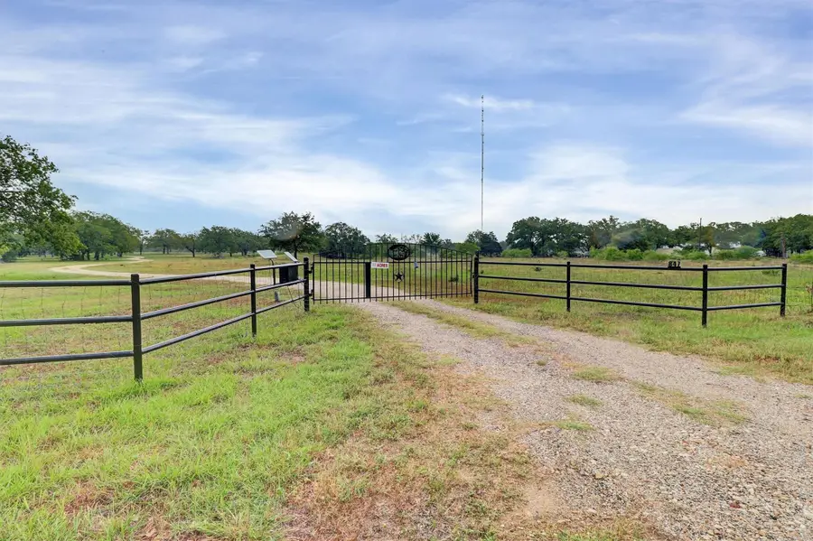 847 Highway 95 S, Smithville, TX 78957 - Image #2