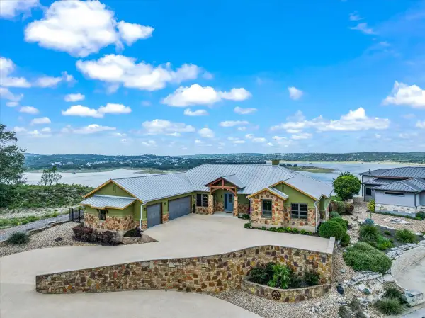 1604 Watercliffe Dr, Lago Vista, TX 78645