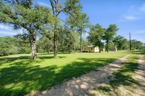 1732 Watterson Rd, Red Rock, TX 78662