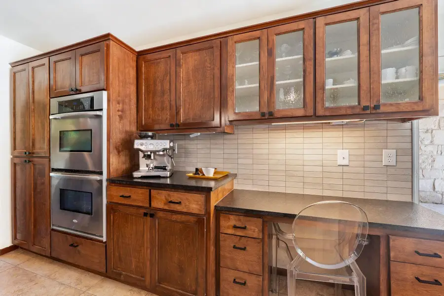105 N Laurelwood Dr, Austin, TX 78733 - #3