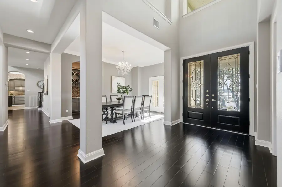 9808 Tree Bend Cv, Austin, TX 78750 - Image #2