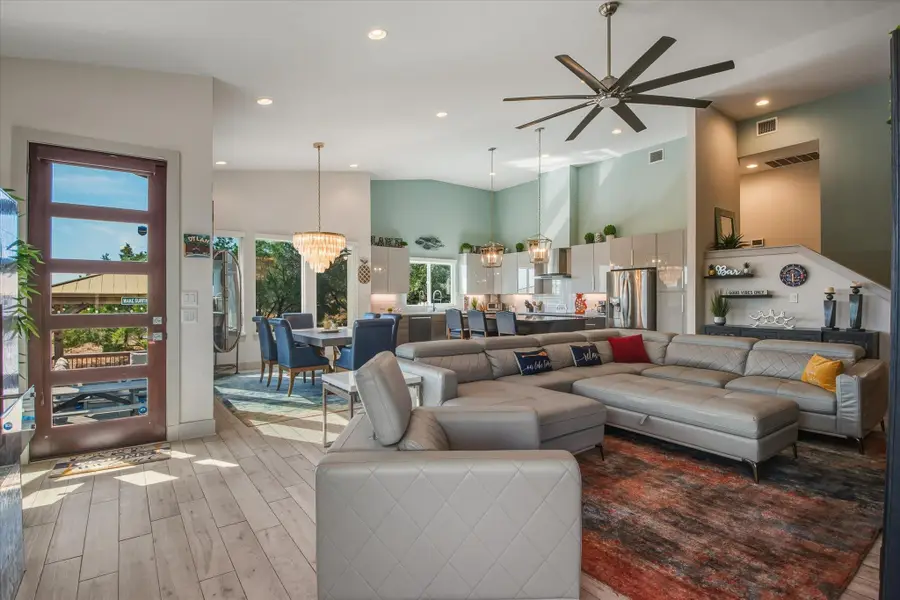 20501 Houston Cv, Lago Vista, TX 78645 - Image #2