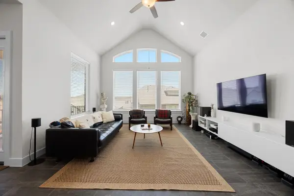 109 High Plains Dr, Georgetown, TX 78628