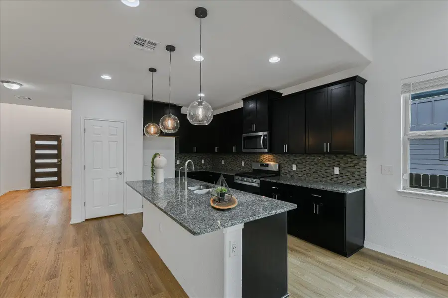 216 Manassas Dr, Leander, TX 78641 - #2