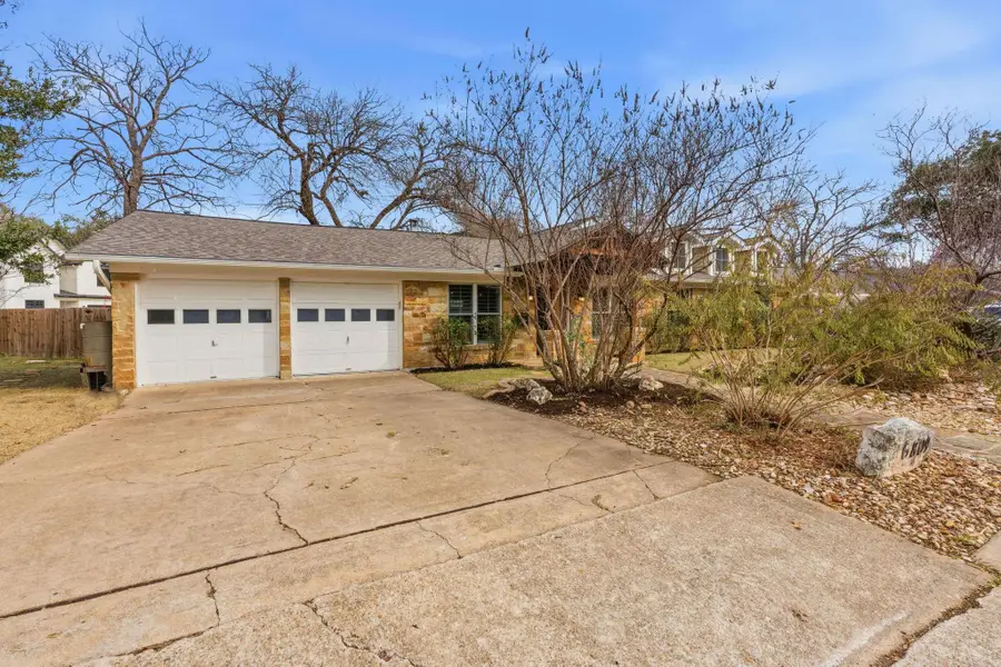 6809 Pioneer Pl, Austin, TX 78757 - Image #3